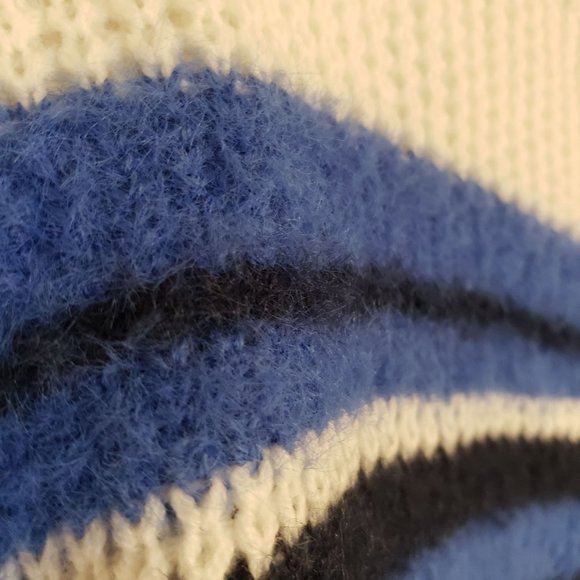Copper key knit sweater size Medium cream blue striped fuzzy knit - Picture 4 of 10